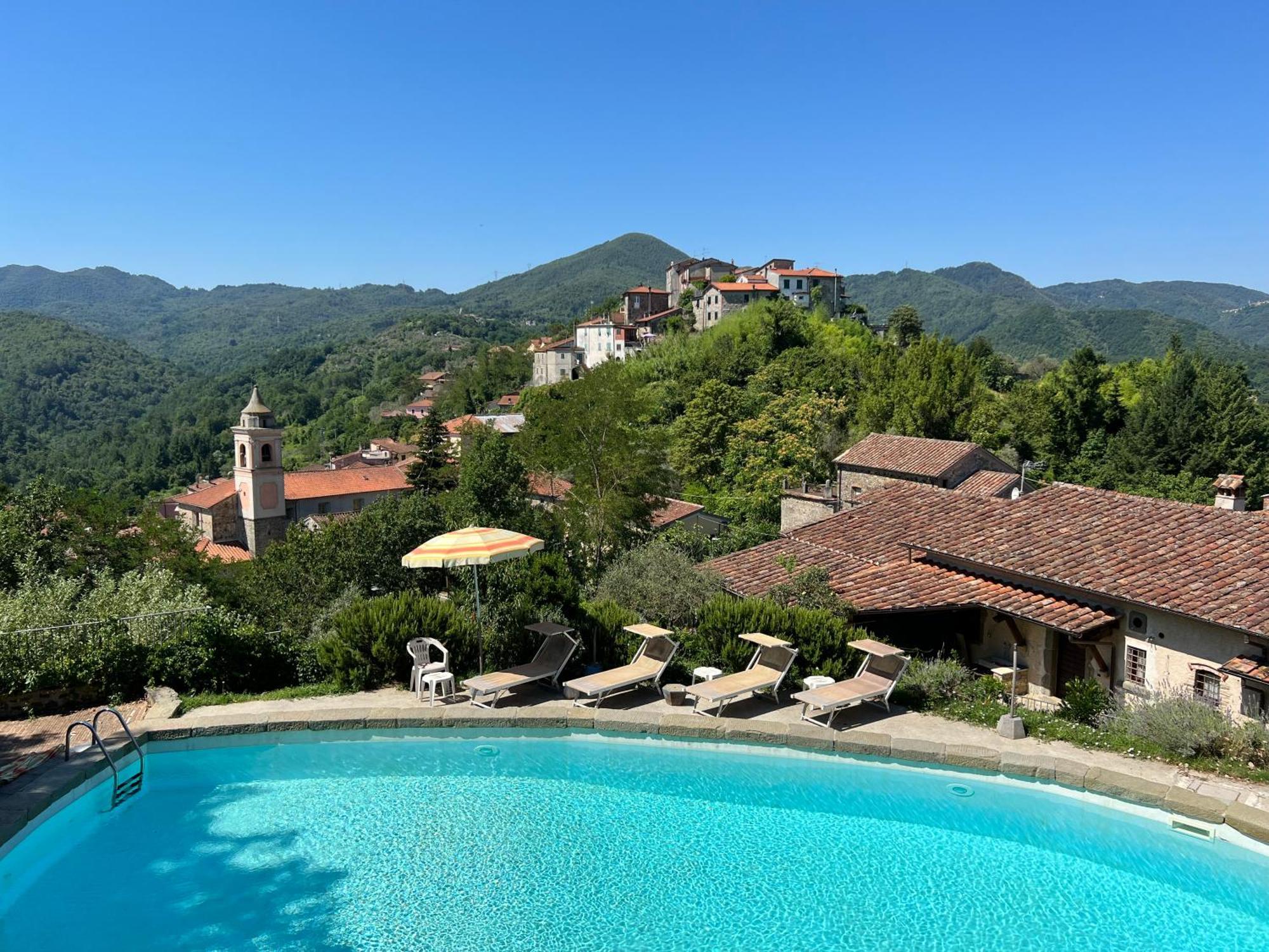 Podere Beatrice 20 Pax By Villasretreats Bardine di San Terenzo Luaran gambar