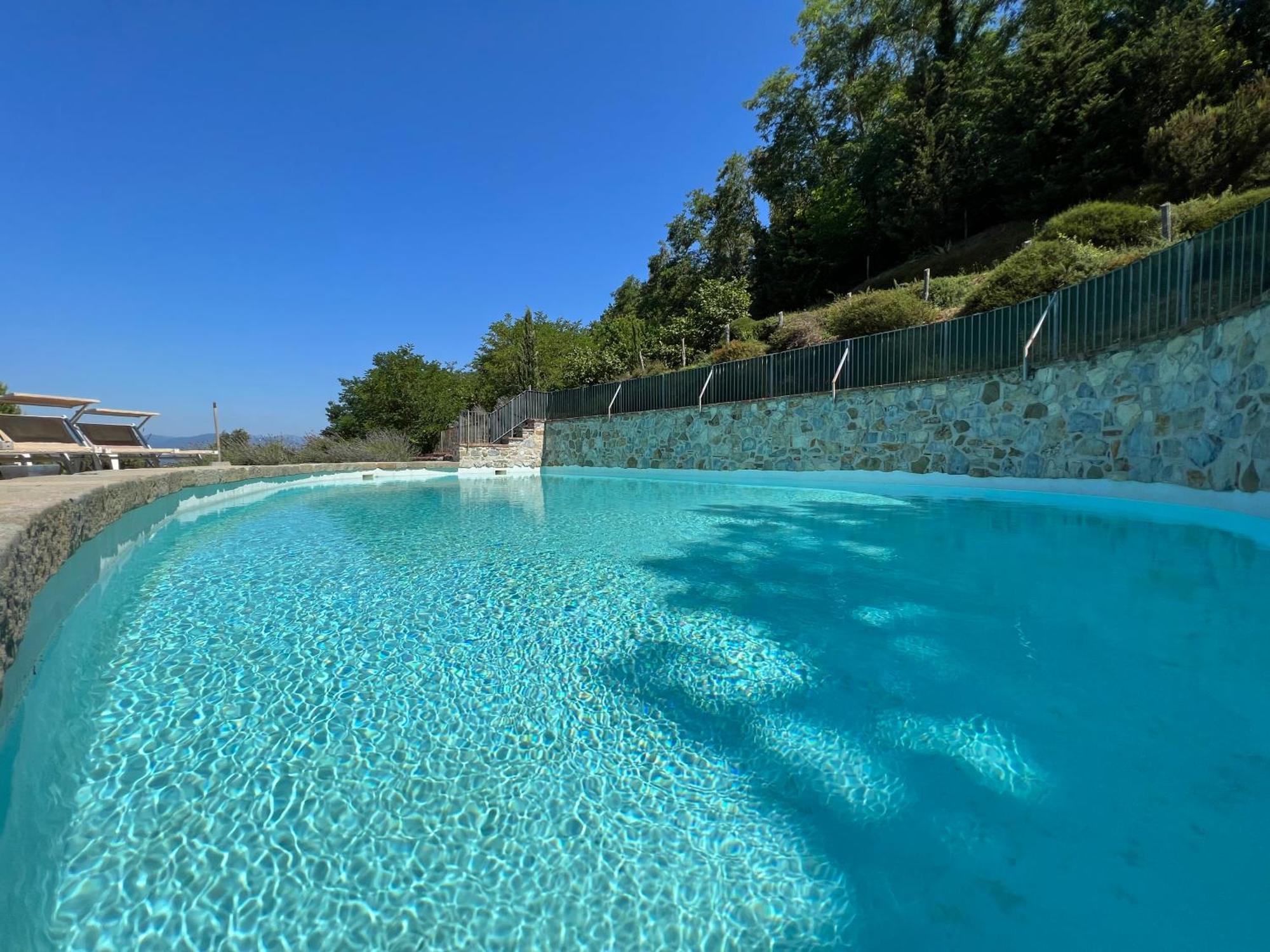 Podere Beatrice 20 Pax By Villasretreats Bardine di San Terenzo Luaran gambar