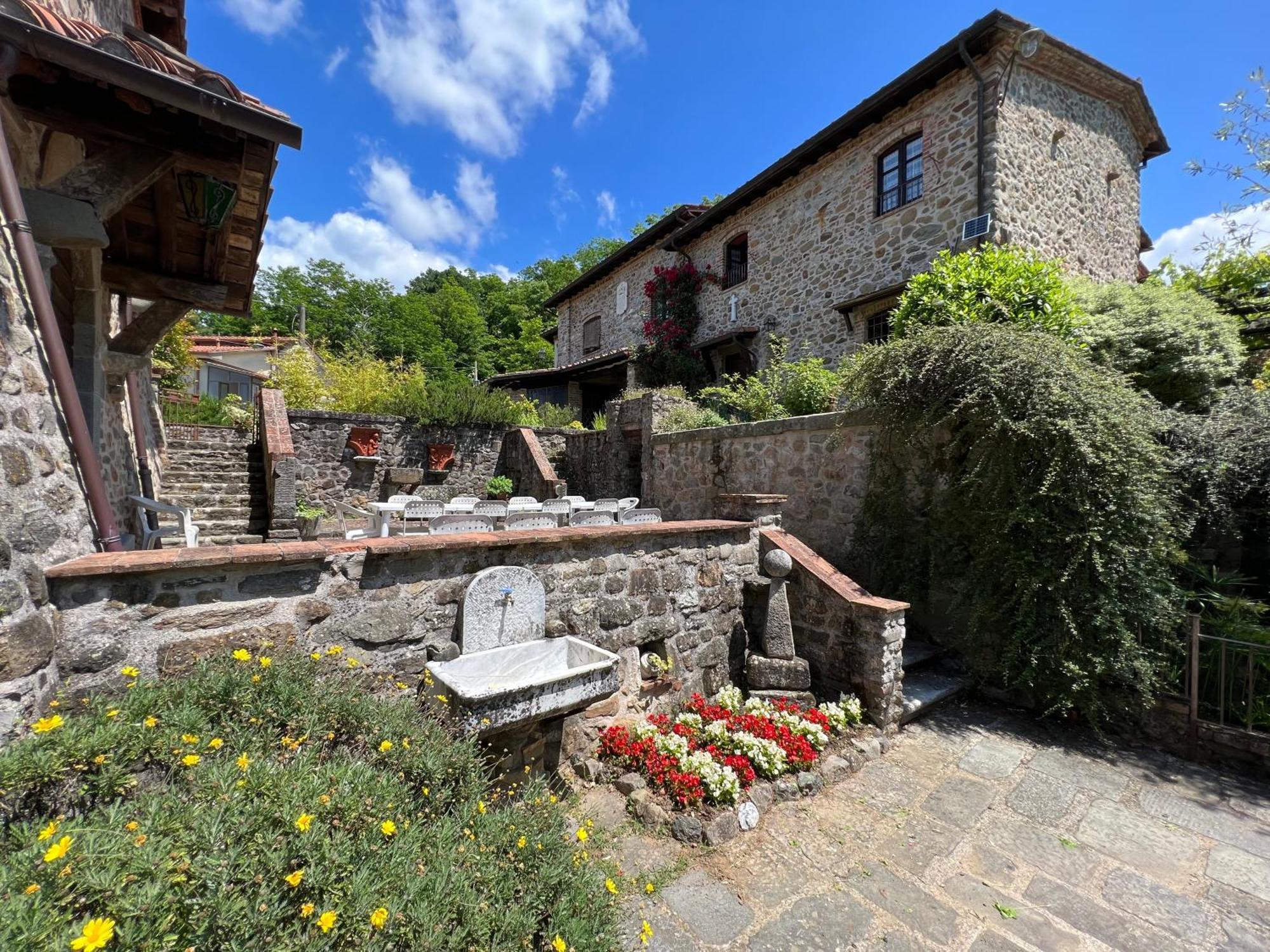 Podere Beatrice 20 Pax By Villasretreats Bardine di San Terenzo Luaran gambar