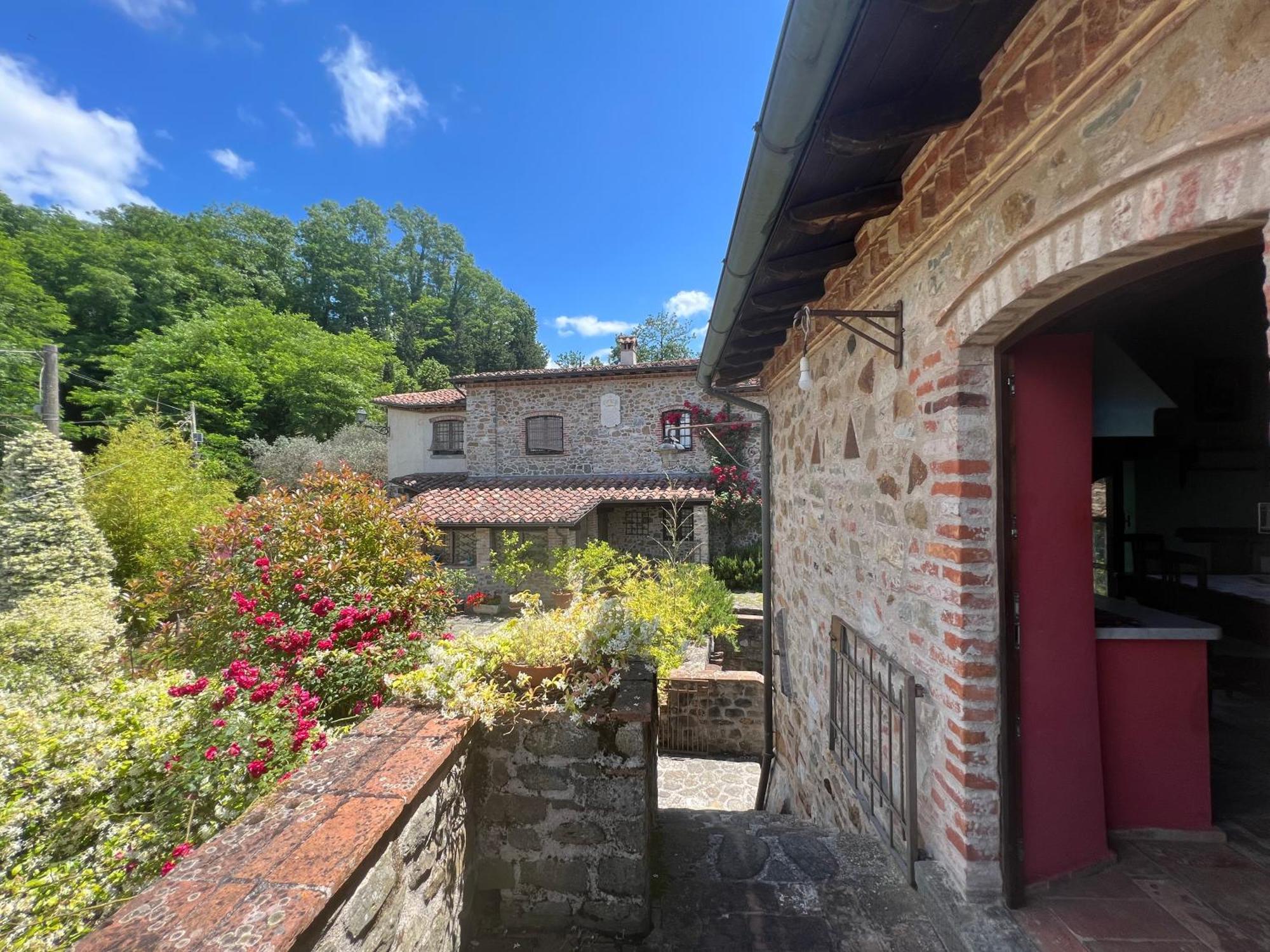 Podere Beatrice 20 Pax By Villasretreats Bardine di San Terenzo Luaran gambar
