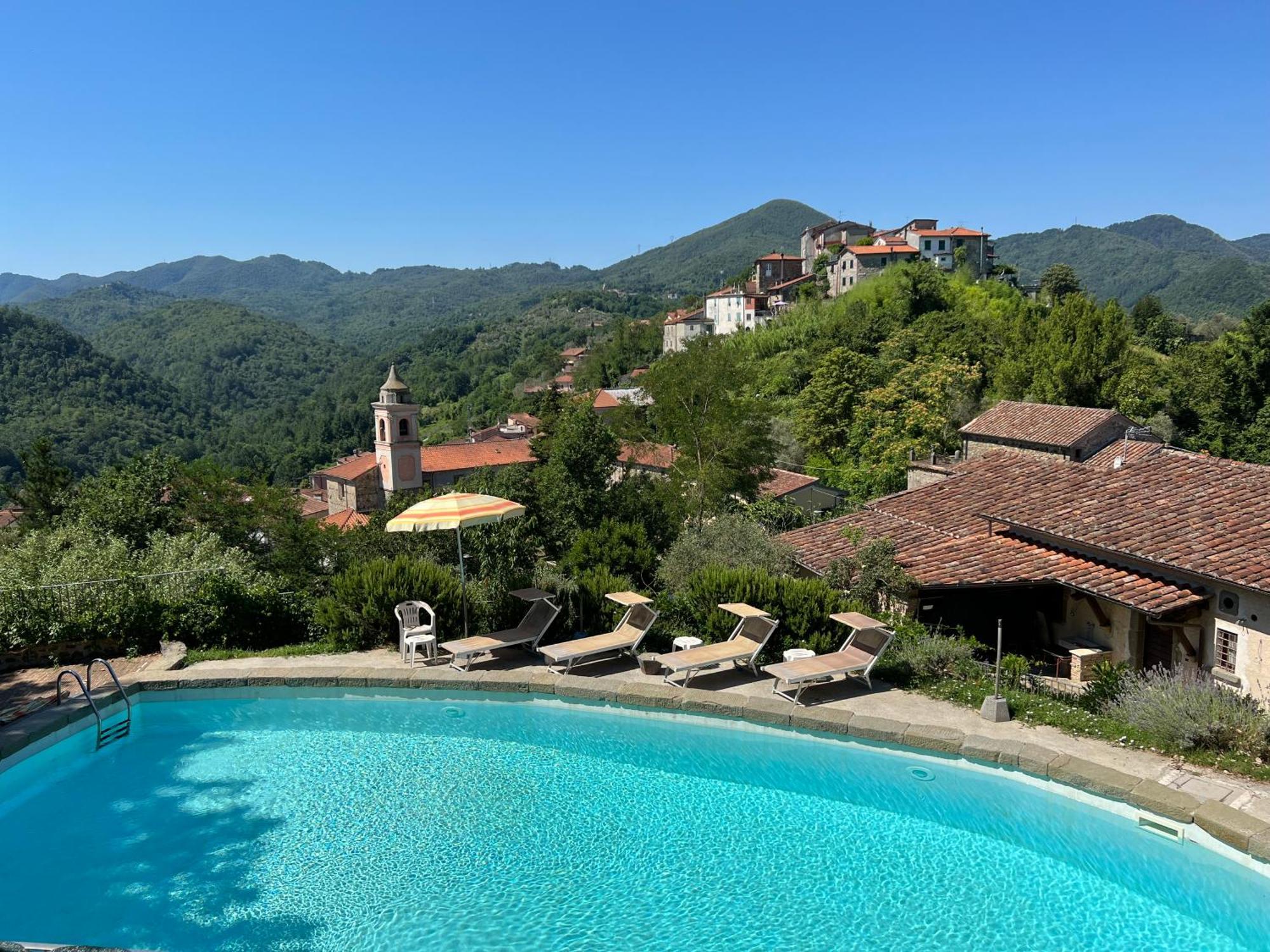Podere Beatrice 20 Pax By Villasretreats Bardine di San Terenzo Luaran gambar